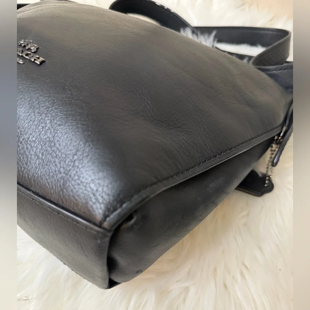 VINTAGE COACH#21377 Black Leather Small Dufflette Crossbody Bag